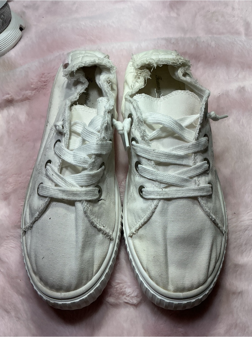 Tommy Bahama White Canvas Slip-On Sneakers b93